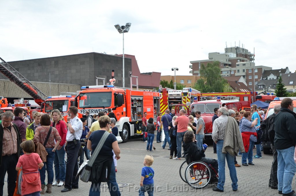 Tag der Offenen Tuer BF Koeln Weidenpesch Scheibenstr P741.JPG